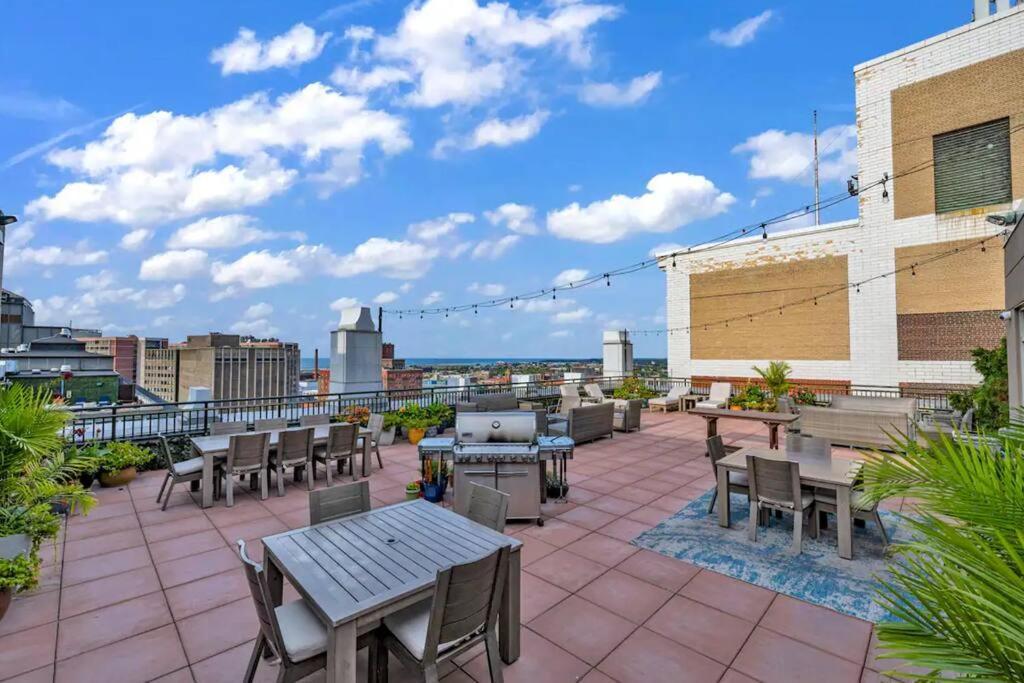 Heart Of Dt With Free Pool & Steam Plus Gym Luxe 812 Apartment Cleveland Exterior photo